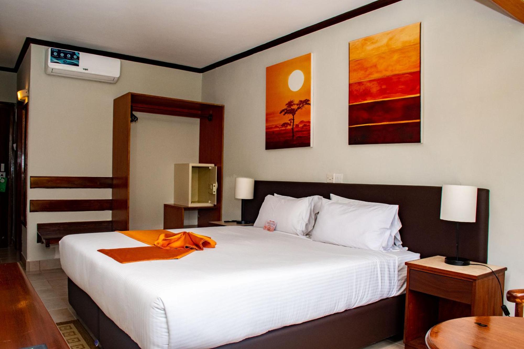 Hotel Boulevard Nairobi, City Centre Cbd Exterior photo
